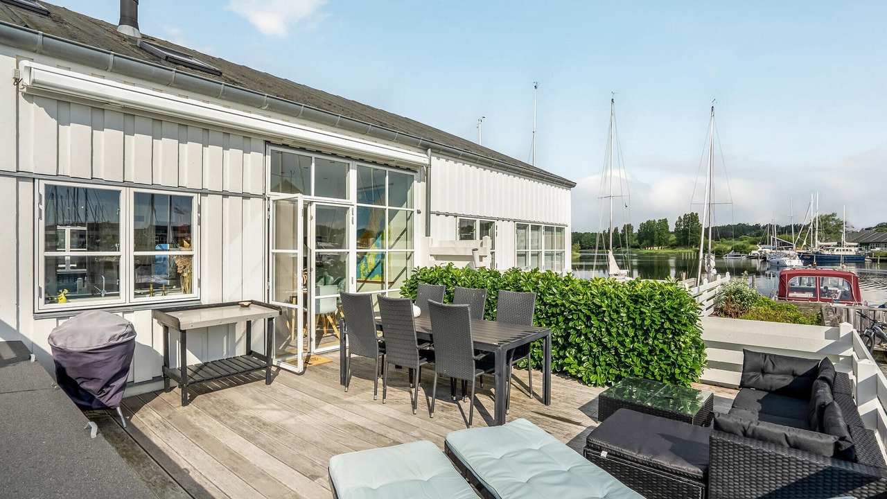 Photo of Others in Øer Strand