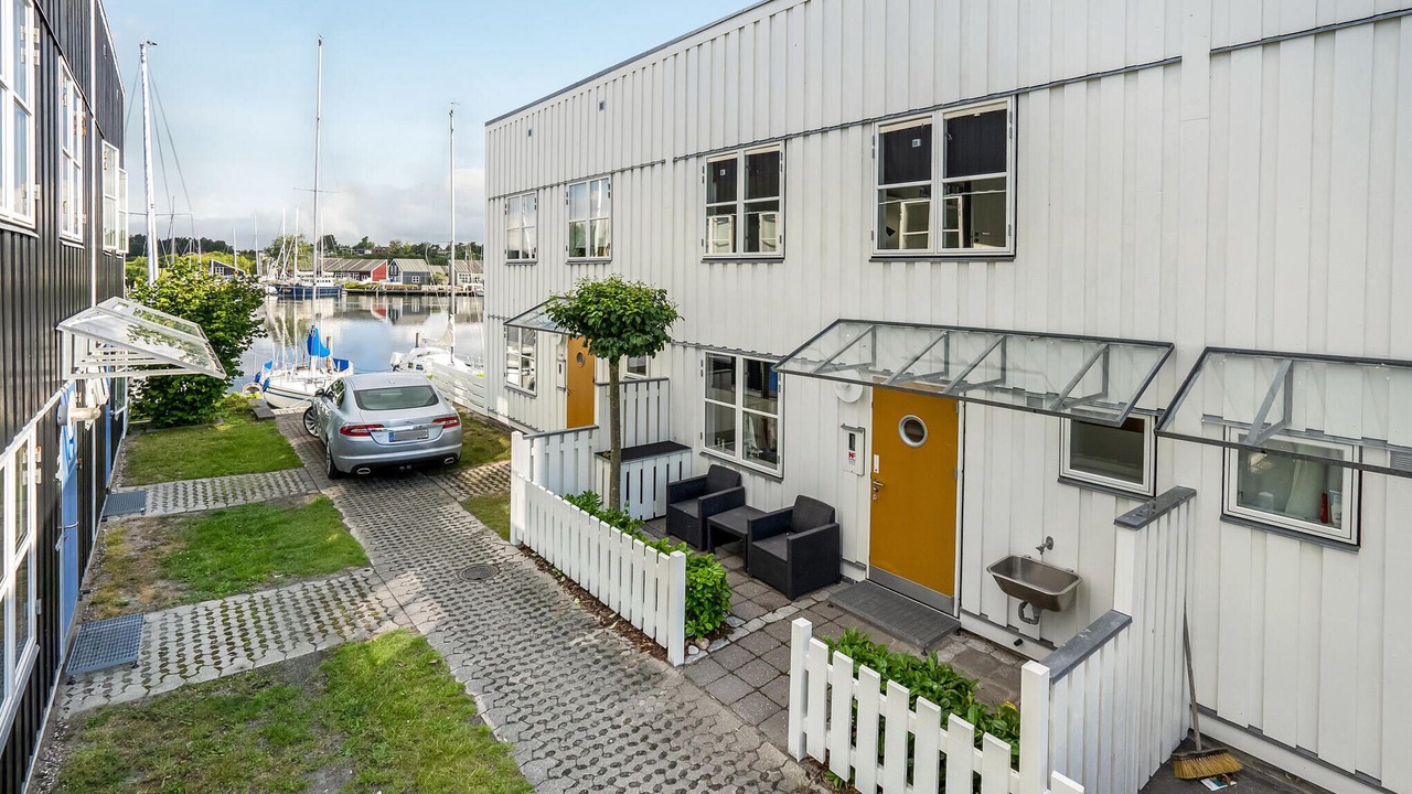 Photo of Others in Øer Strand