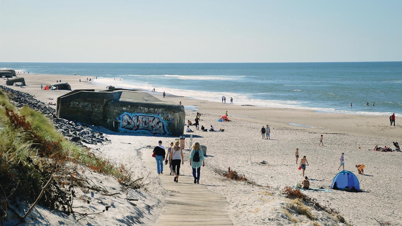 Photo of Others in Houvig Strand