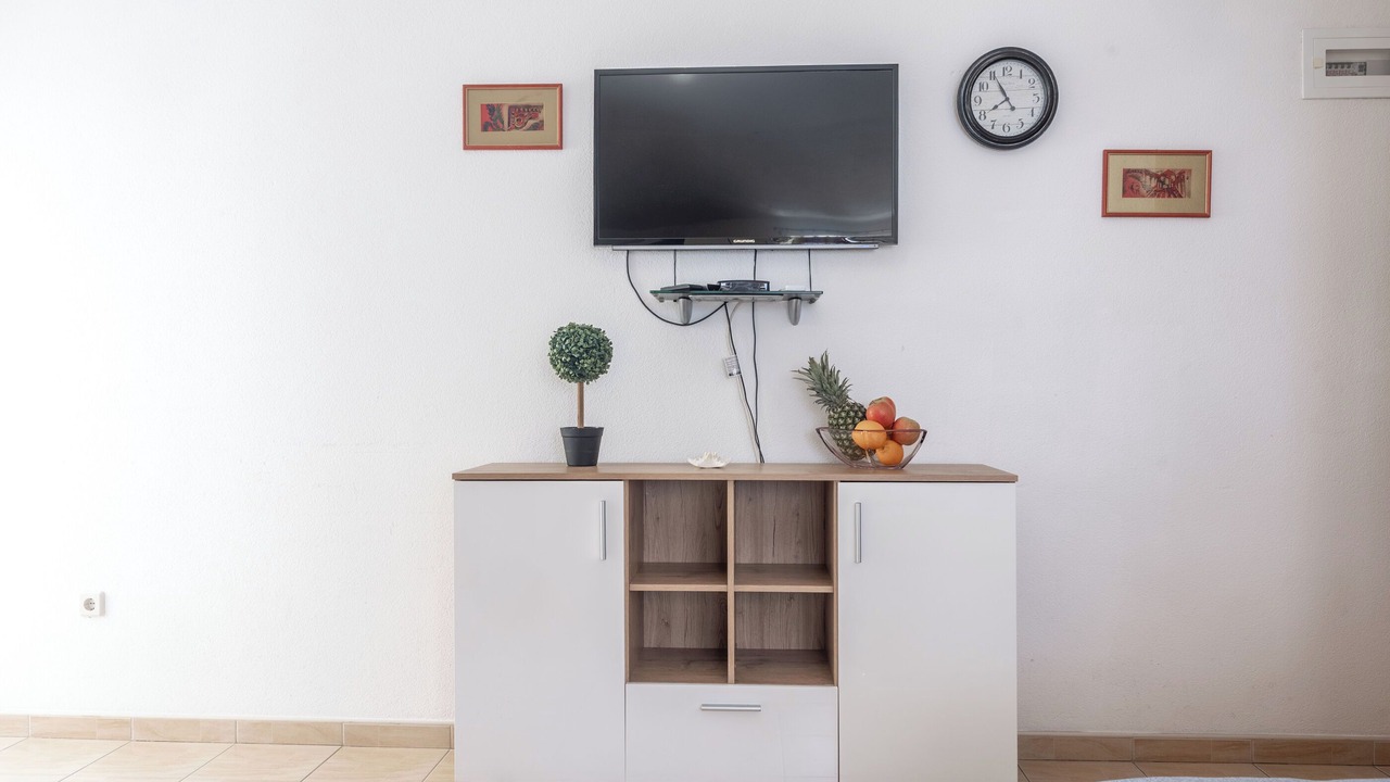 Photo of Others in Istok