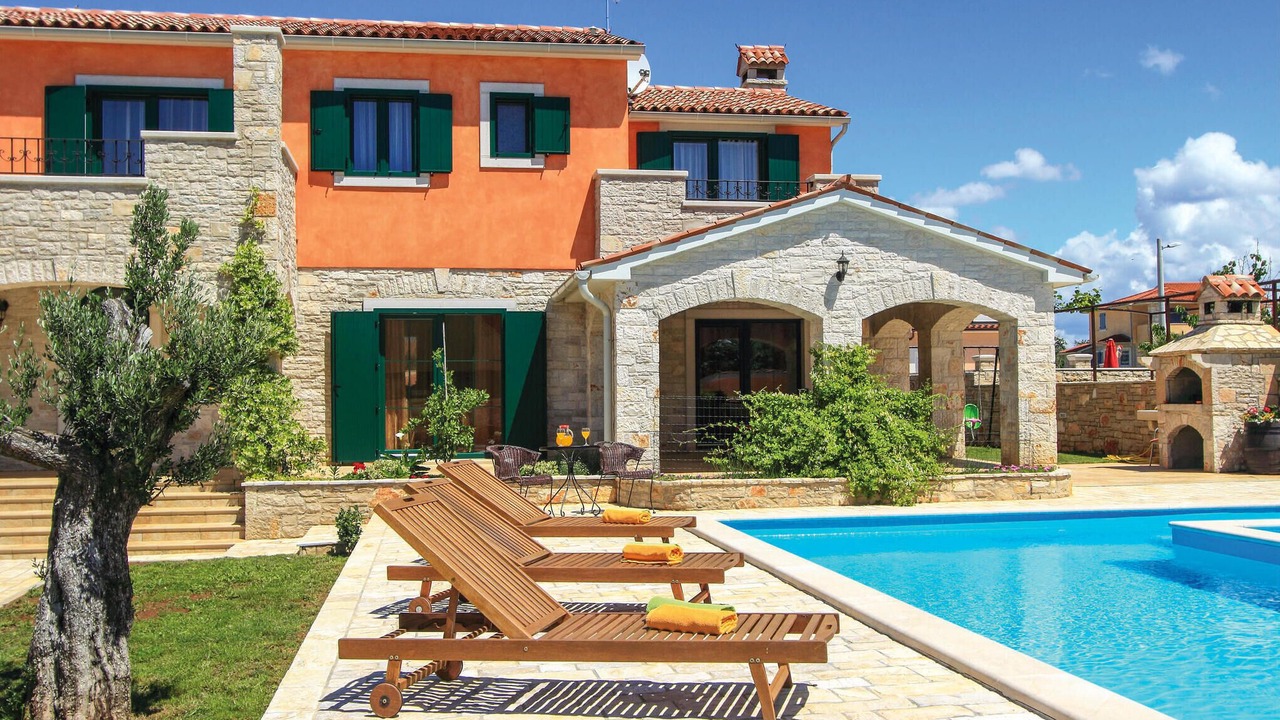 Photo of Outdoor in Gajana