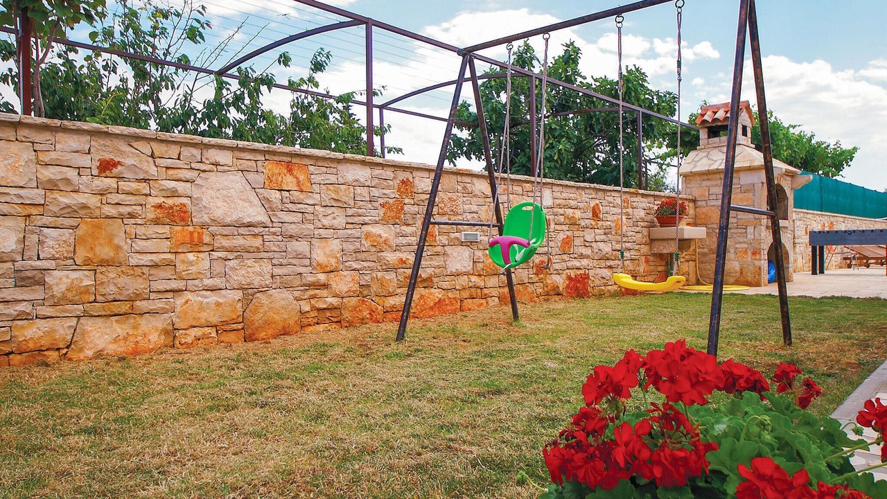 Photo of Outdoor in Gajana