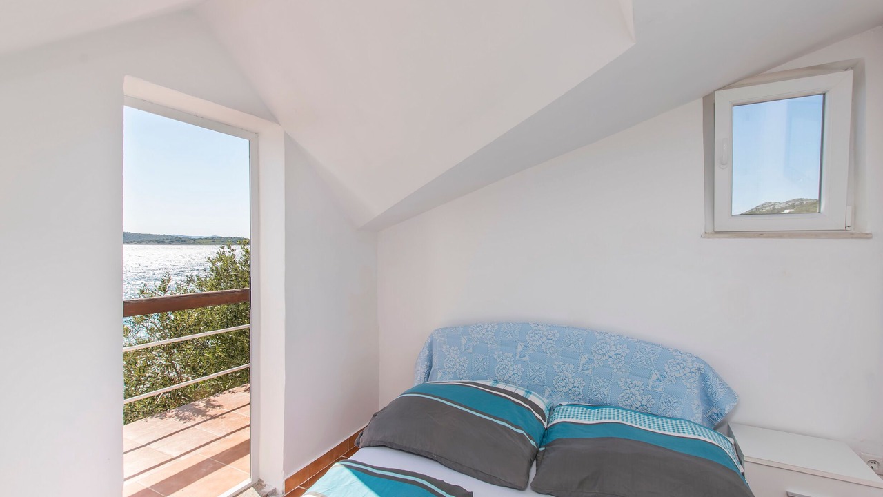 Photo of Bedroom in Tkon