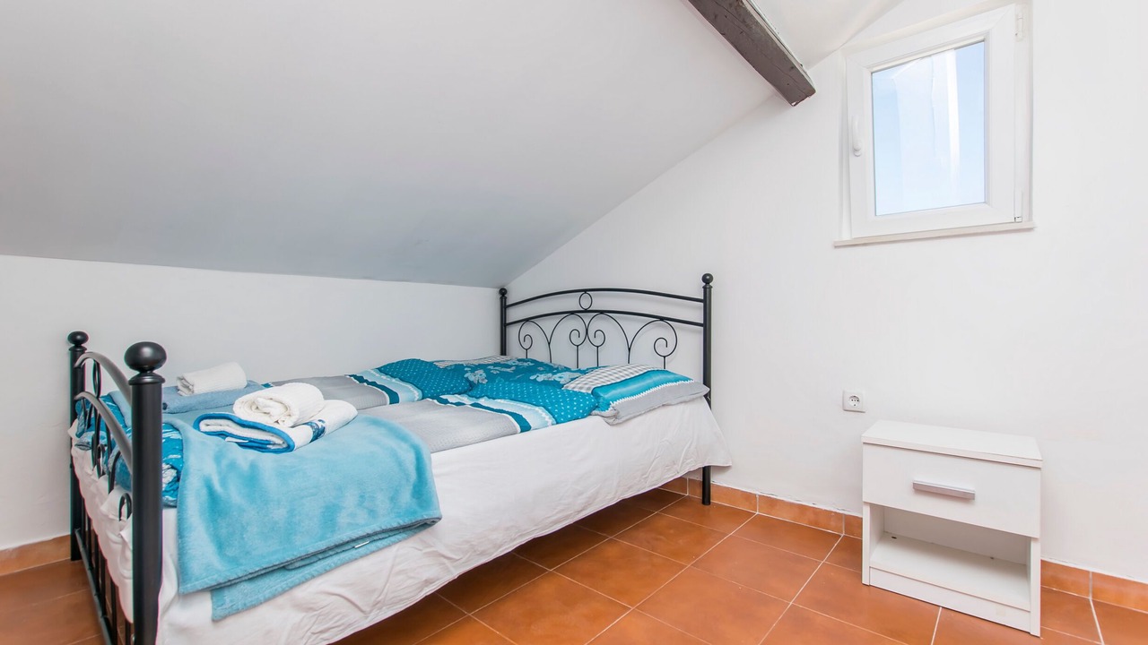 Photo of Bedroom in Tkon
