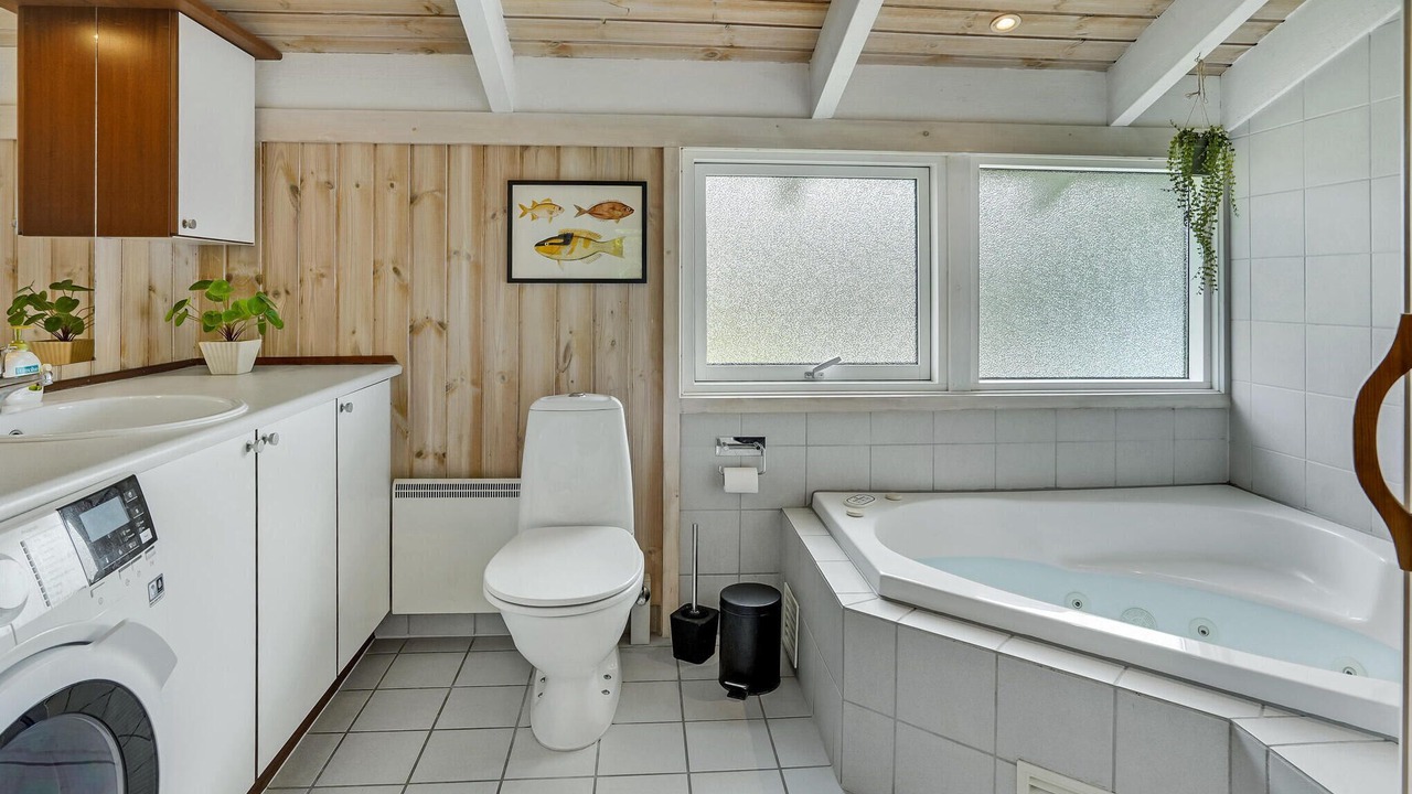 Photo of Bathroom in Pøt Strandby