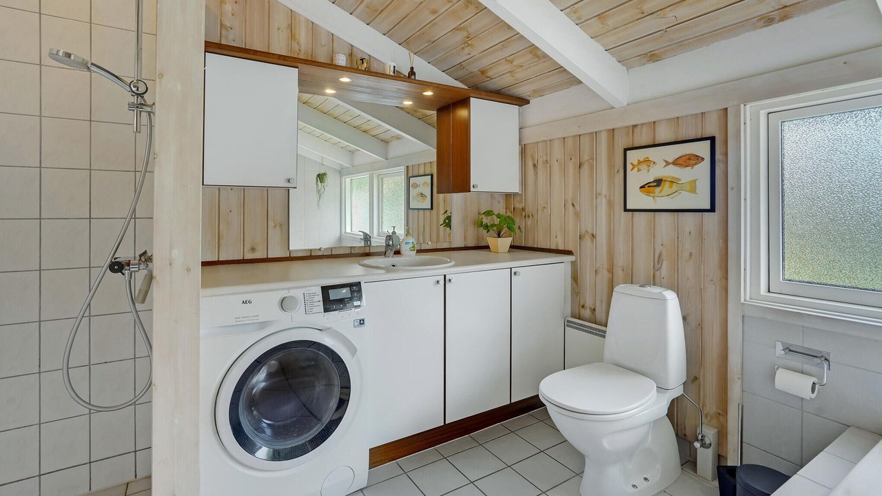 Photo of Bathroom in Pøt Strandby