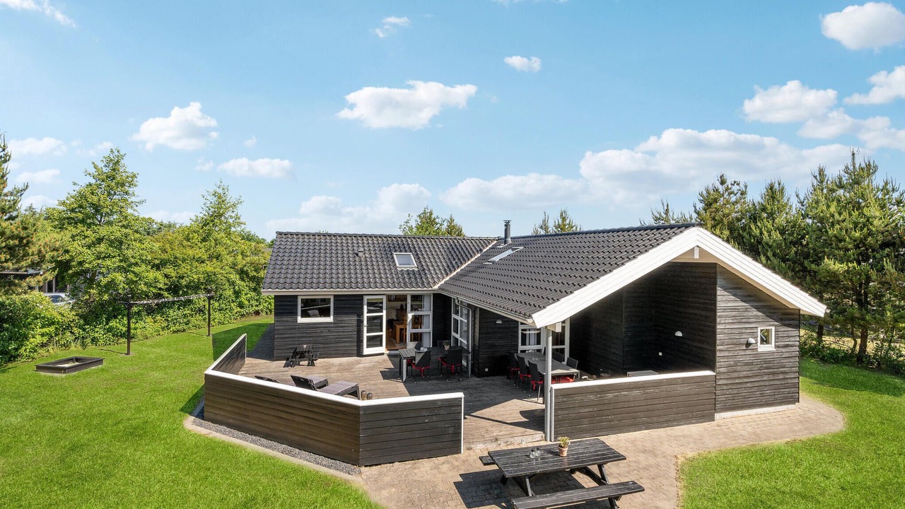 Photo of Outdoor in Skaven Strand
