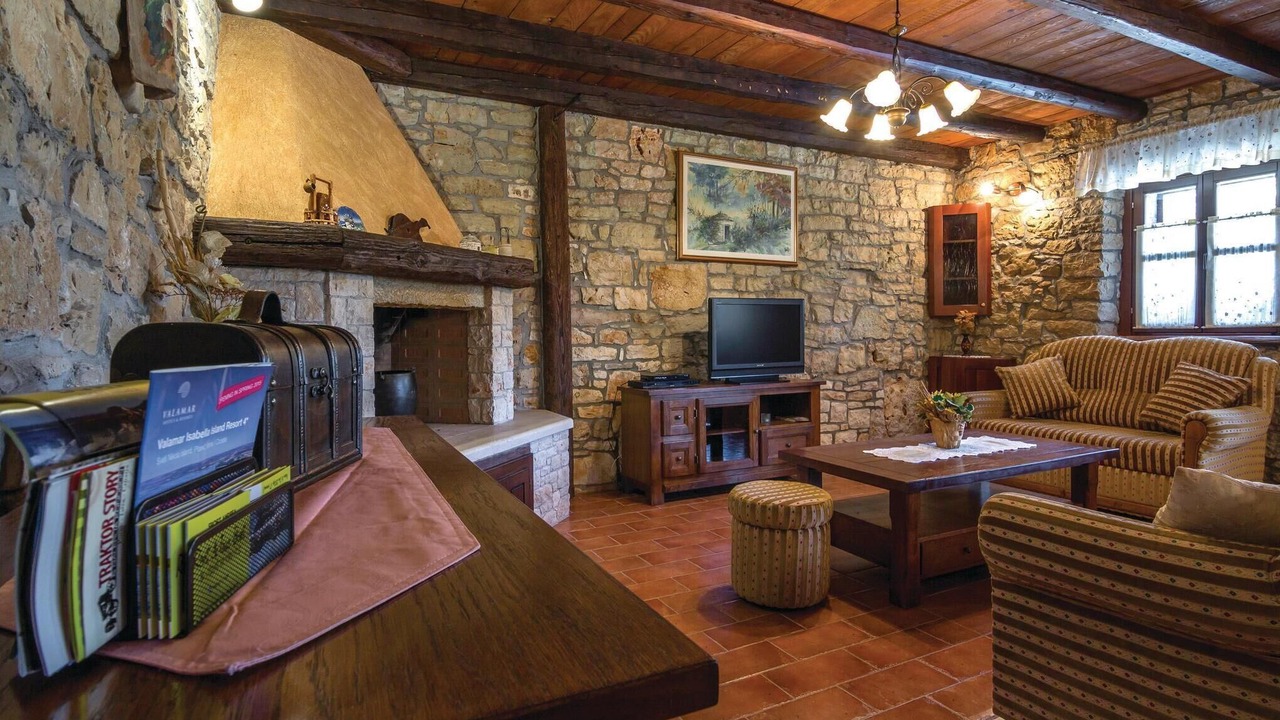 Photo of Bedroom in Marasi