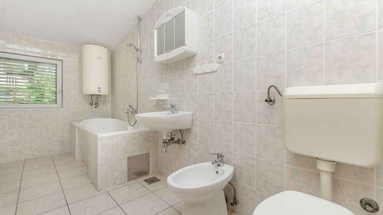 Photo of Bathroom in Duce