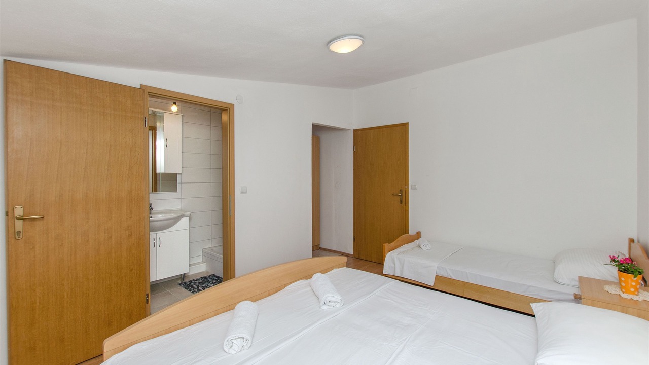 Photo of Bedroom in Duce