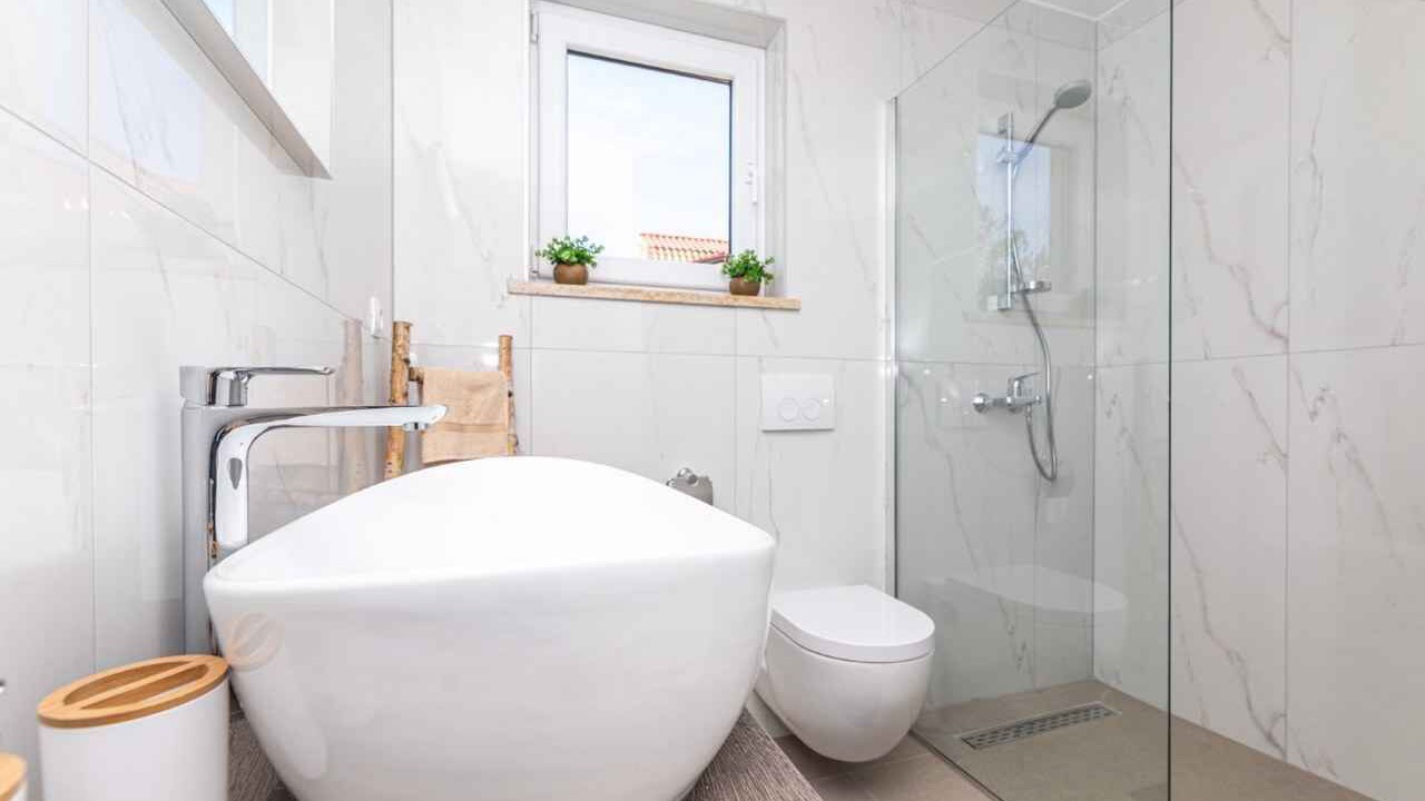 Photo of Bathroom in Silo