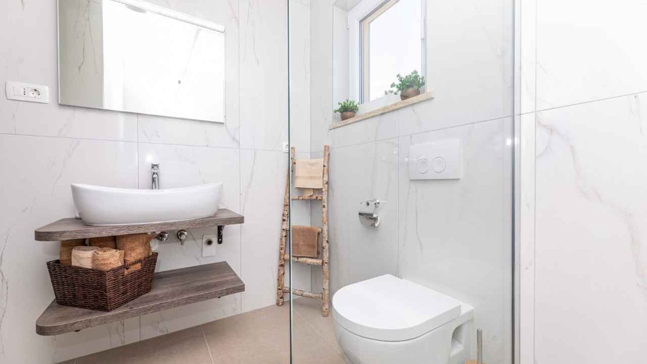 Photo of Bathroom in Silo