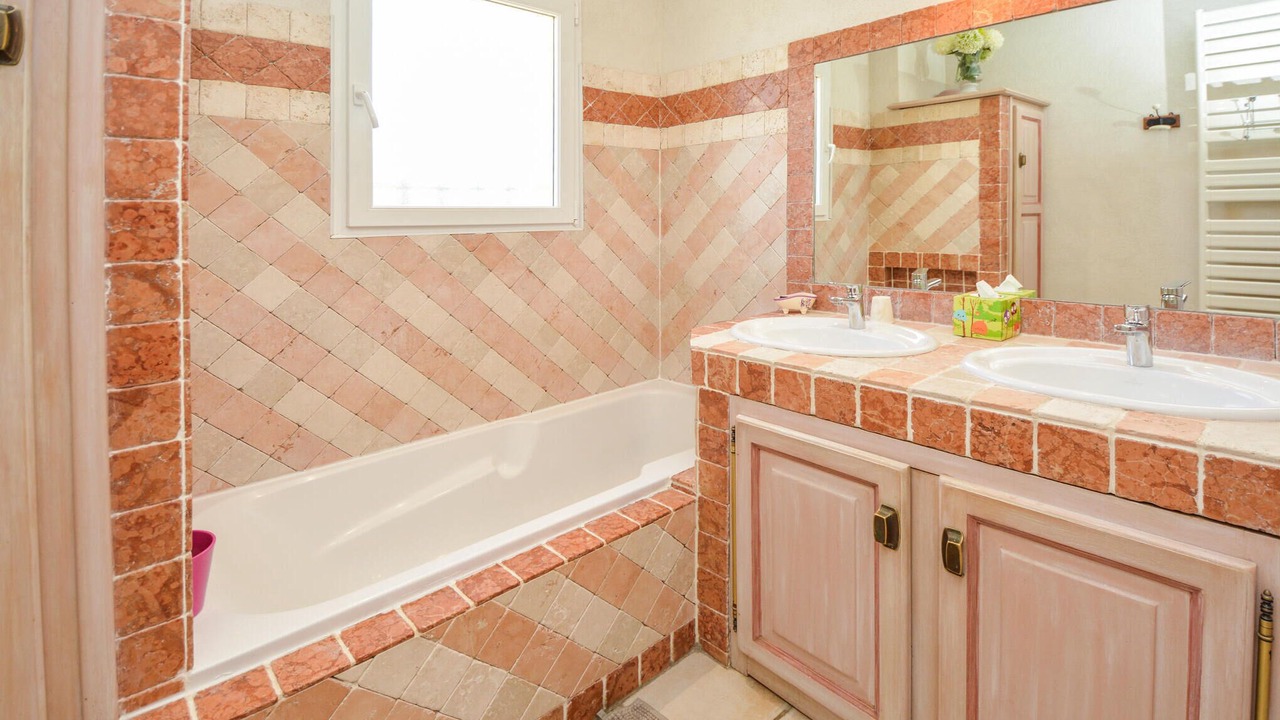 Photo of Bathroom in Mejannes-les-Ales