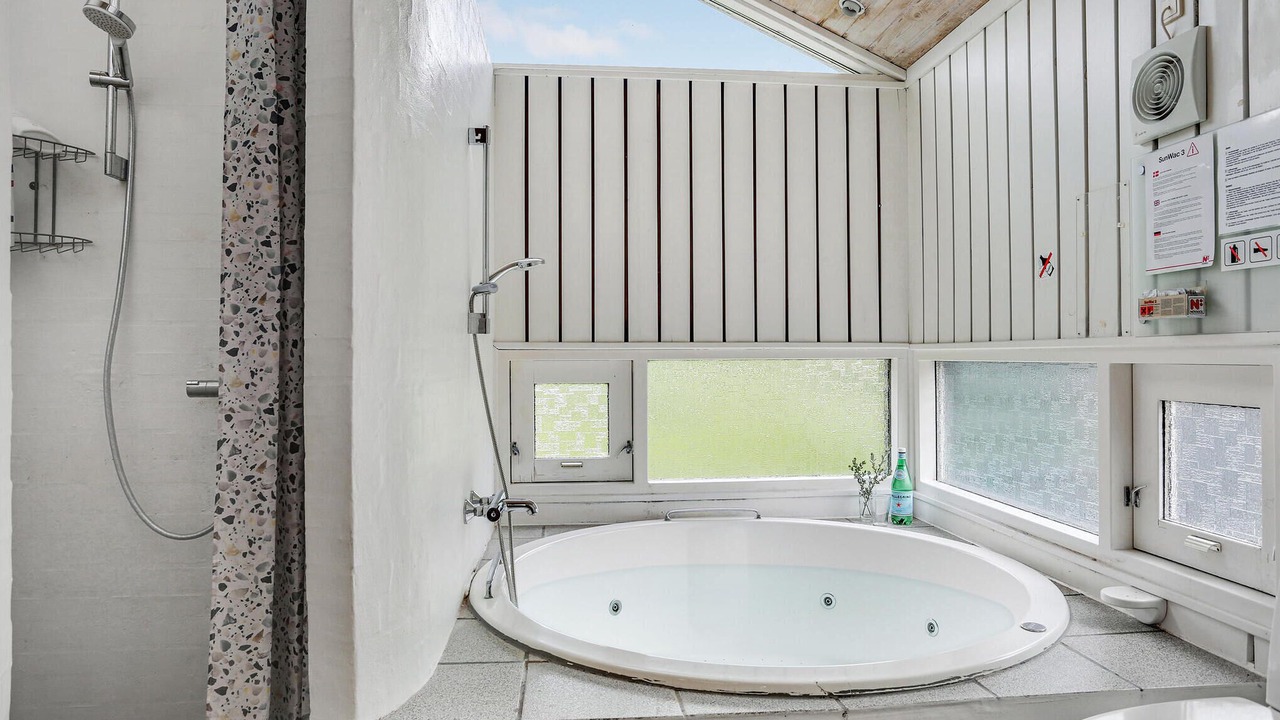Photo of Bathroom in Tversted