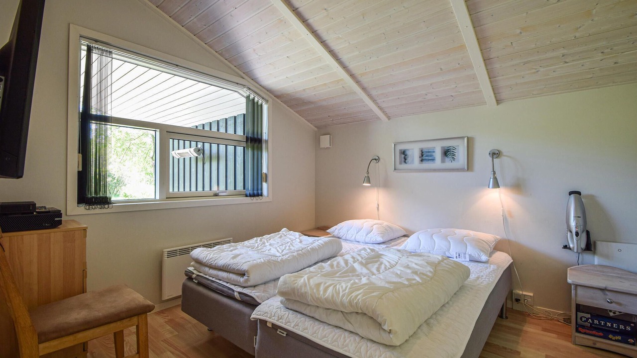 Photo of Others in Skygge