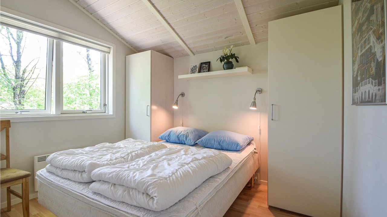 Photo of Others in Skygge