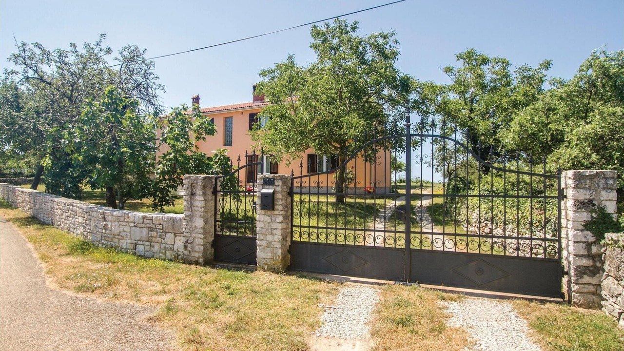 Photo of Outdoor in Filipana