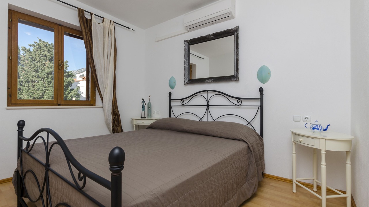 Photo of Bedroom in Bol