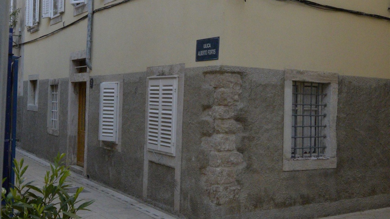 Photo of Outdoor in Cres