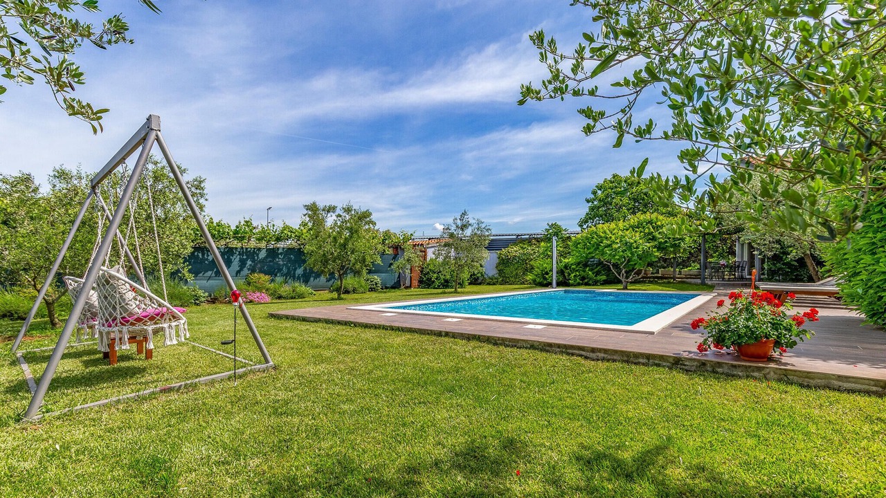 Photo of Outdoor in Valbandon