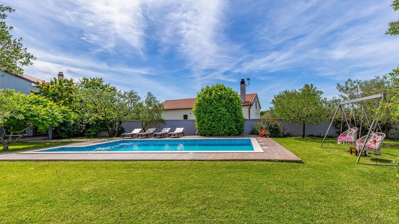 Photo of Outdoor in Valbandon