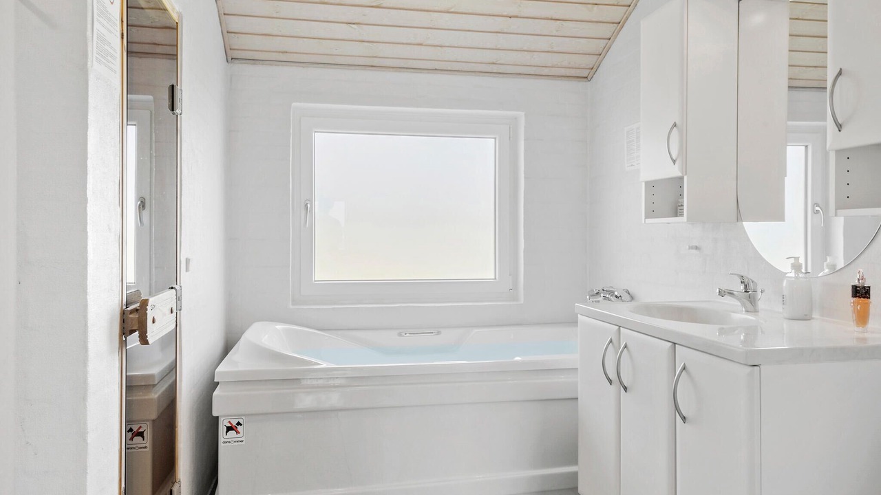 Photo of Bathroom in Harboore