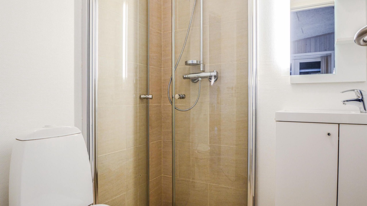 Photo of Bathroom in Flovt Strand