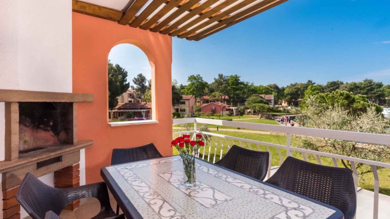Photo of Outdoor in Monterol