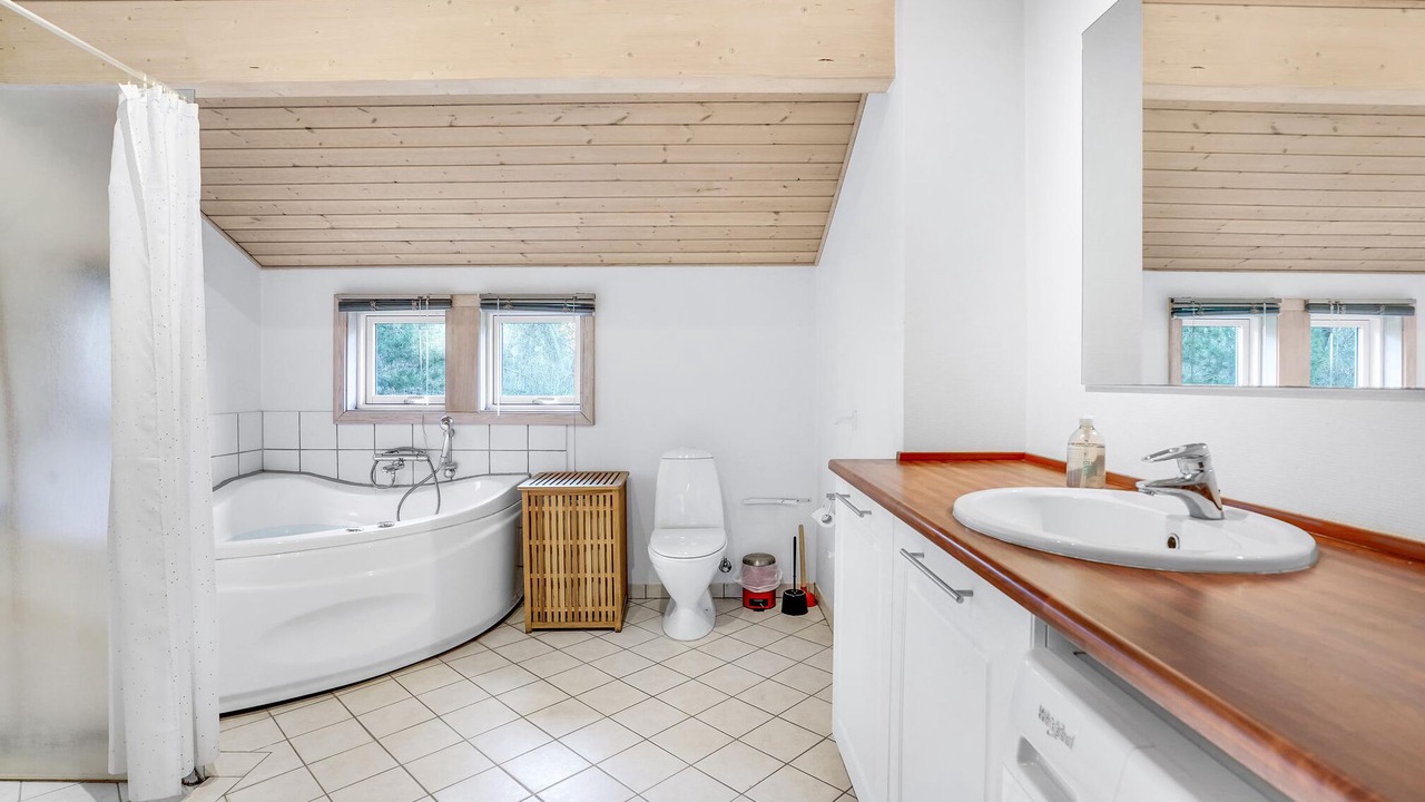 Photo of Bathroom in Hojby