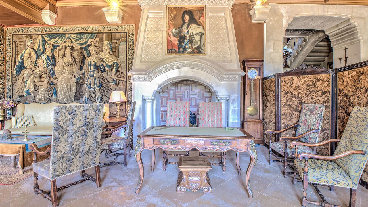 Photo of Bedroom in Saint-Martin-des-Combes