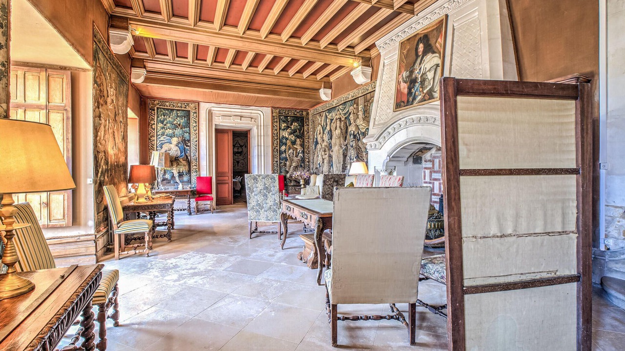 Photo of Bedroom in Saint-Martin-des-Combes