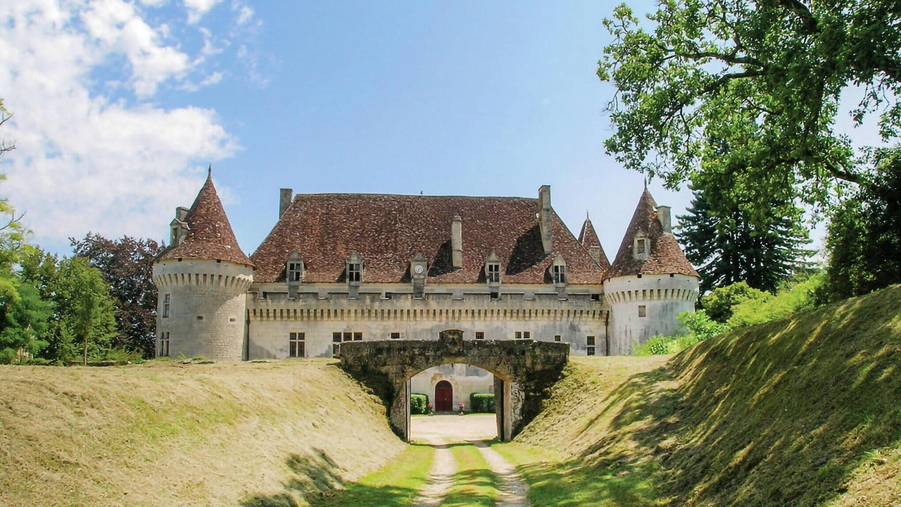 Photo of Outdoor in Saint-Martin-des-Combes