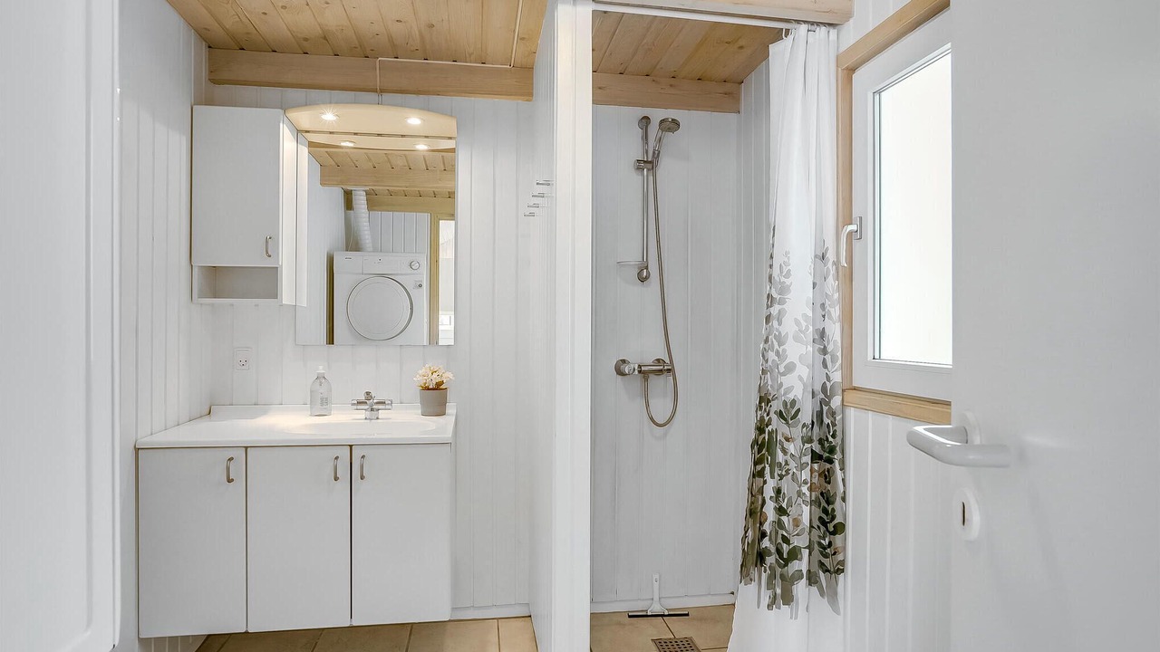 Photo of Bathroom in Marielyst