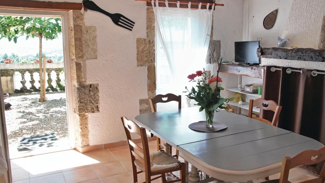 Photo of Bedroom in Lavardac
