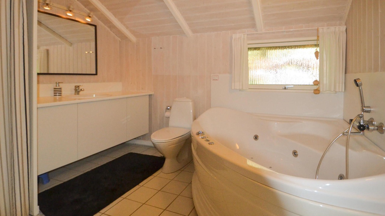 Photo of Bathroom in Grenaa