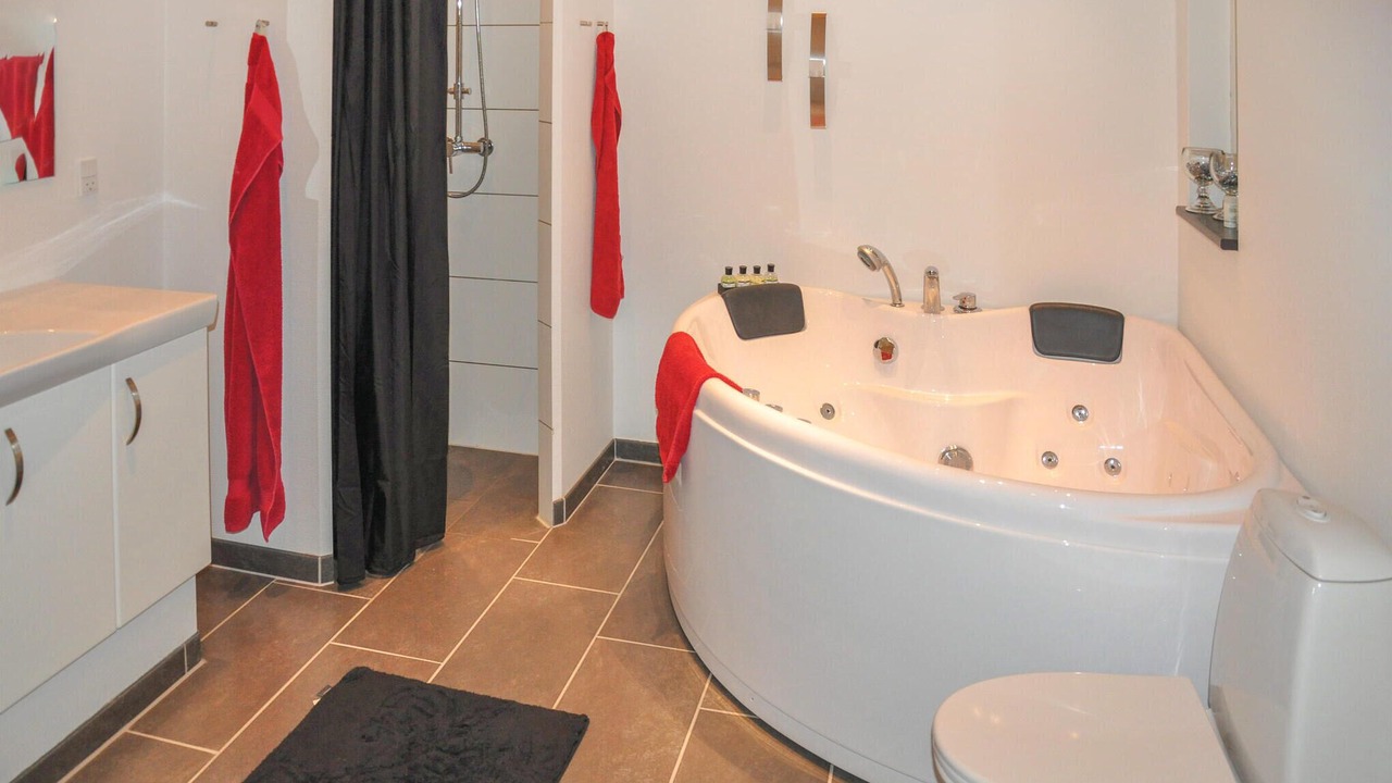 Photo of Bathroom in Mommark Strand