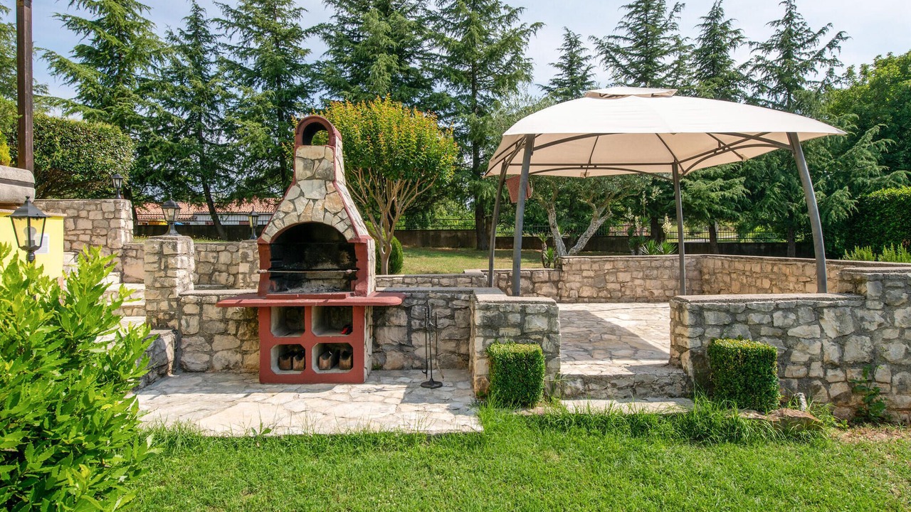 Photo of Outdoor in Nedescina