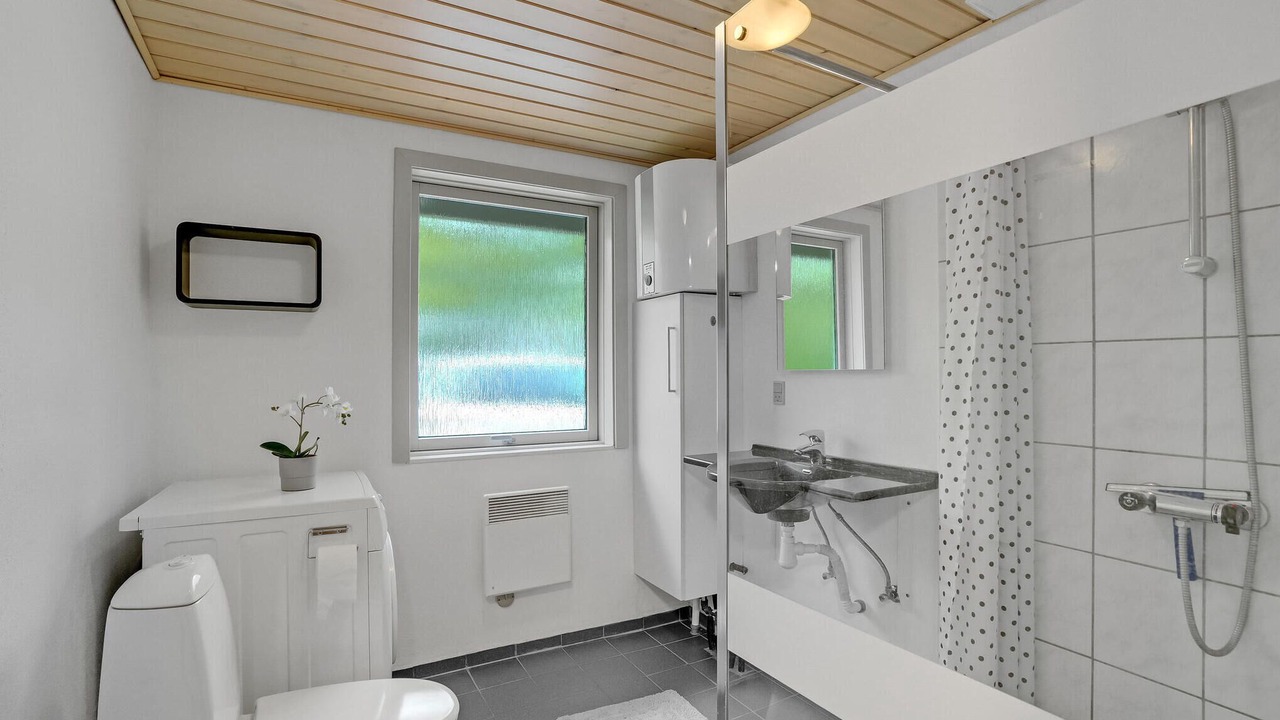 Photo of Bathroom in Jegum
