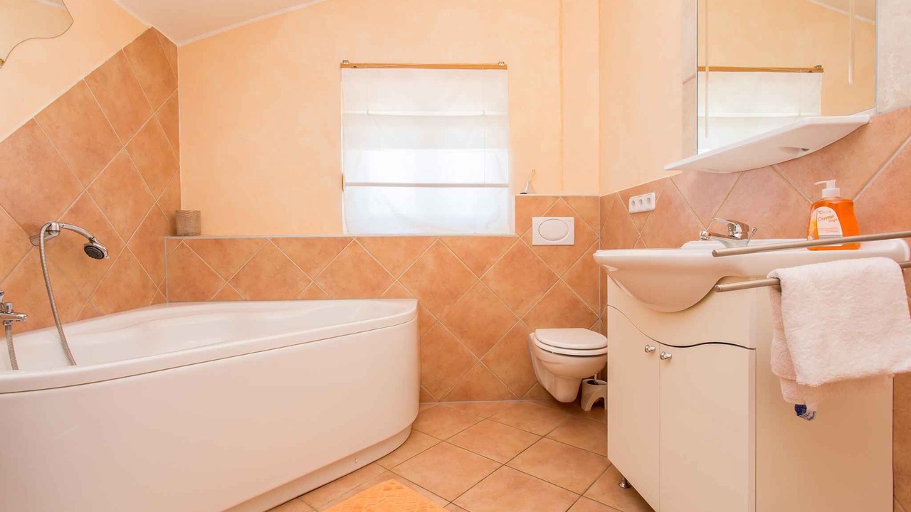 Photo of Bathroom in Silo