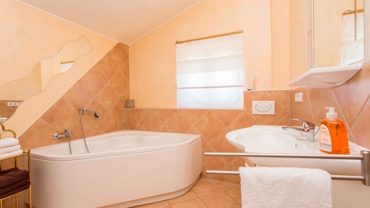 Photo of Bathroom in Silo