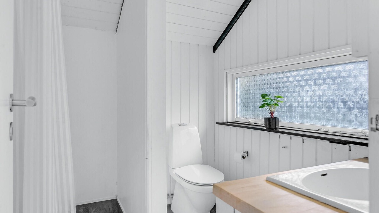Photo of Bathroom in Arrild Ferieby