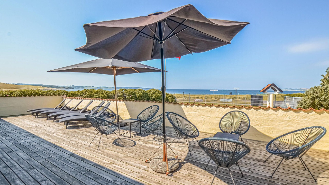 Photo of Others in Knebel