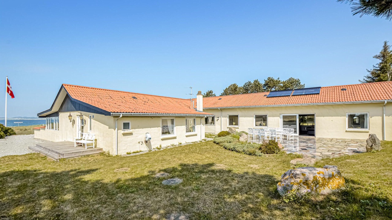 Photo of Others in Knebel