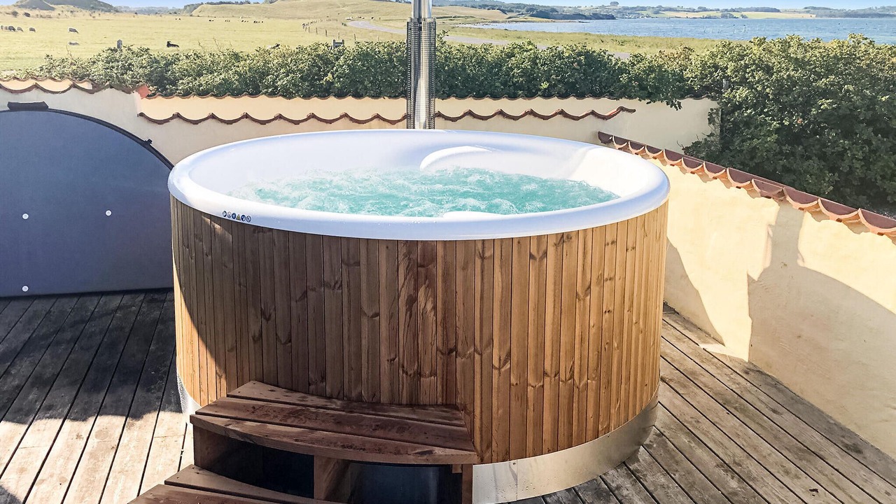 Photo of Others in Knebel