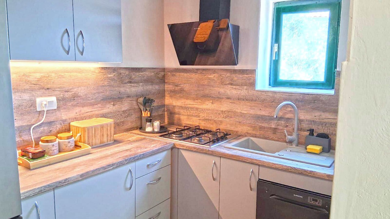Photo of Kitchen in Tkon