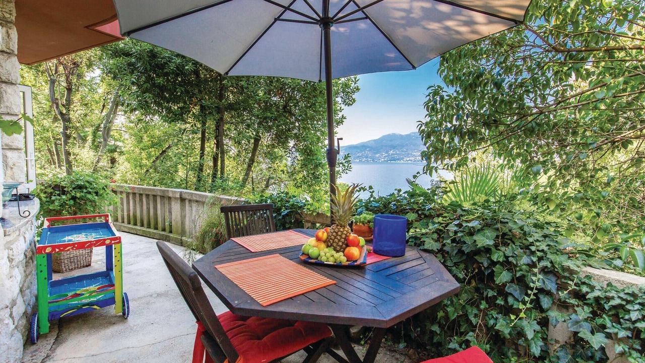 Photo of Patio Balcony in Sarsoni