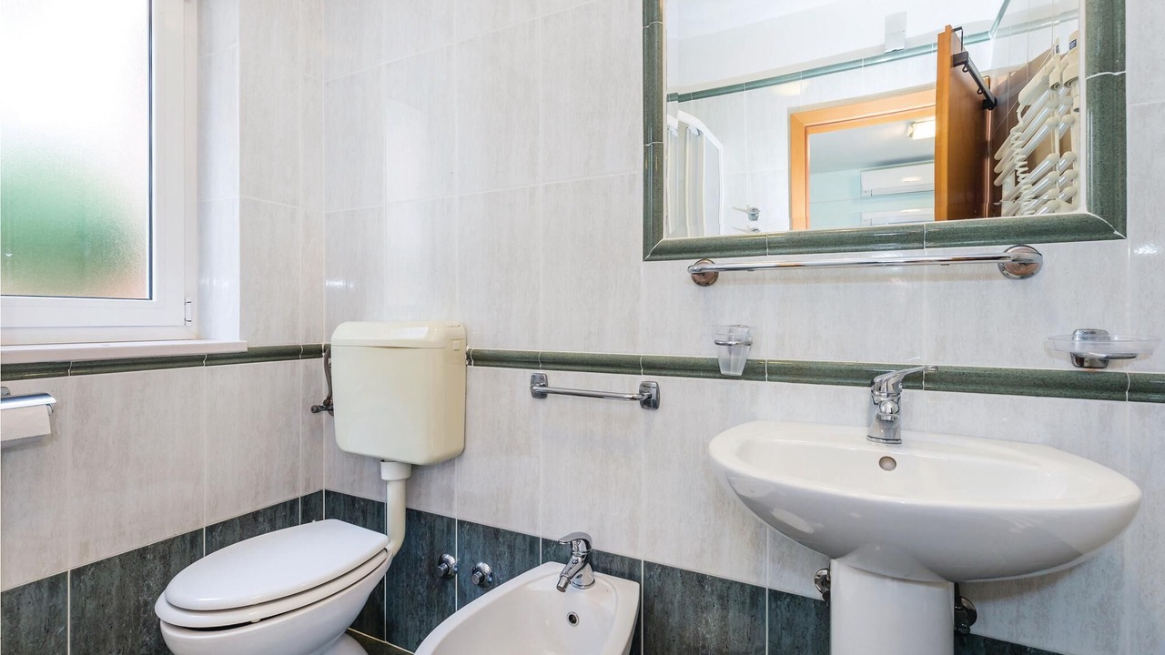 Photo of Bathroom in Sucici