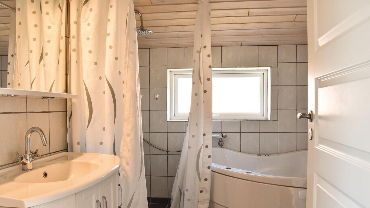 Photo of Bathroom in Skovgaarde