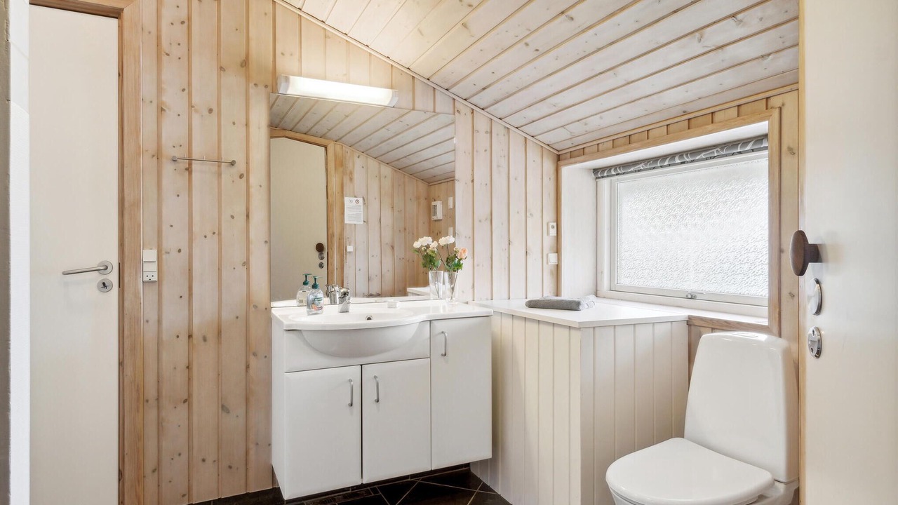 Photo of Bathroom in Elsegarde Strand