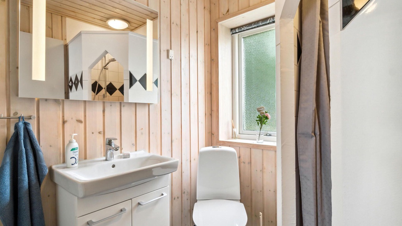 Photo of Bathroom in Elsegarde Strand